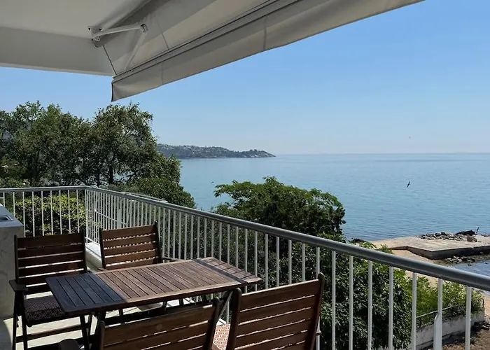 בית נופש Seaside Serenity