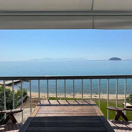 בית נופש Seaside Serenity