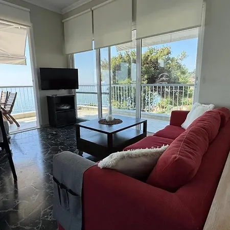 Seaside Serenity PalaiónTsiflíkion