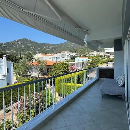 בית נופש Seaside Serenity PalaiónTsiflíkion