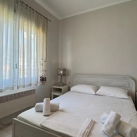 בית נופש Seaside Serenity *